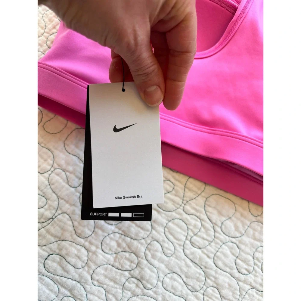Nike swoosh medium